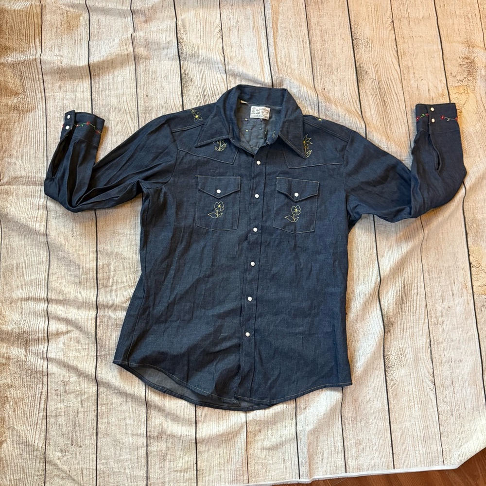 Vintage Triple LLL Brand Denim Western Embroidered Pearl Snap Long Sleeve Sz XL